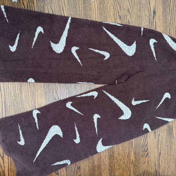 Nike knitted Set - Picture 2 of 5